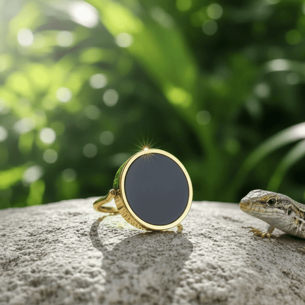 14ct Gold Black Onyx Ring with Vanilla Lip Balm - DP Online