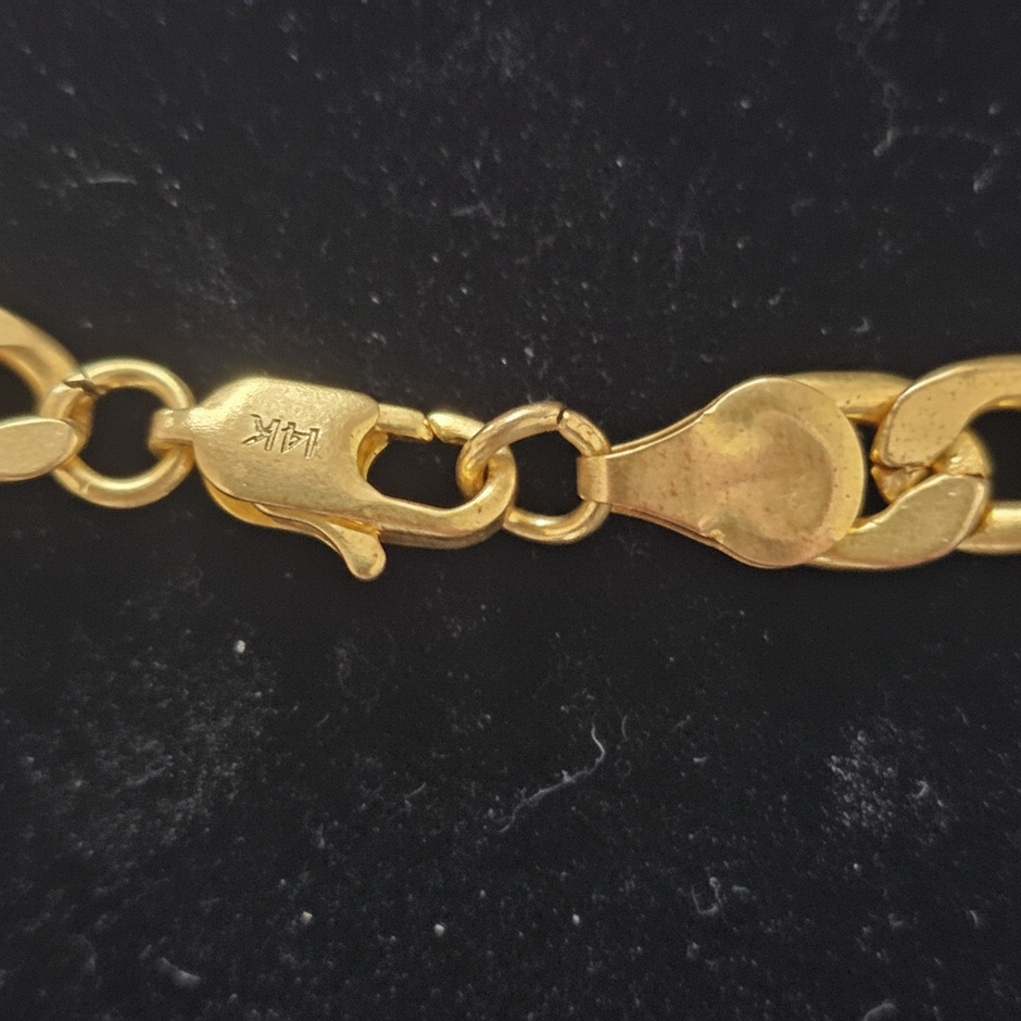 14kt Gold Cuban Link Chain - Clasp Detail