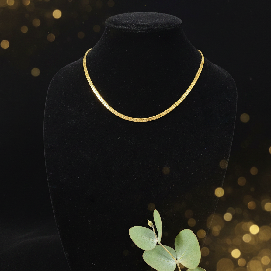 18ct Solid Gold 20" Sideways Chain - Bust 2