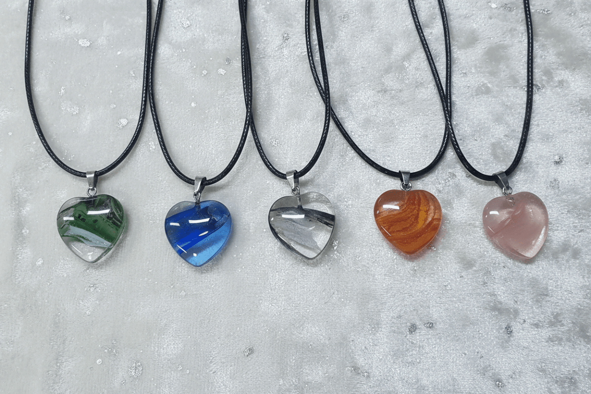 20mm Glazed Colored Glass Heart Pendant Charm Necklace - DP Online