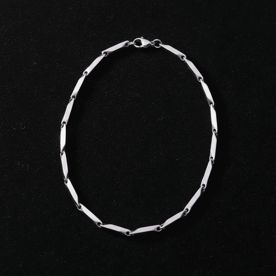20 50cm 3mm Stainless Steel Stick with polished mirror finish on a black background.