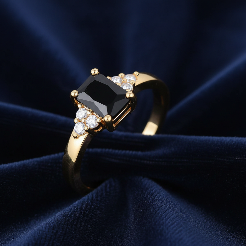 Black Onyx Ring - Navy Velvet