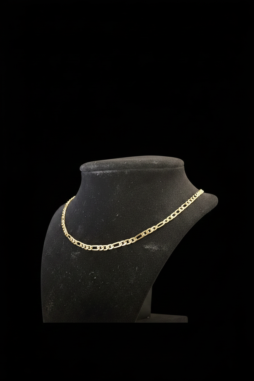 Figaro Chain — Bust Side Angle