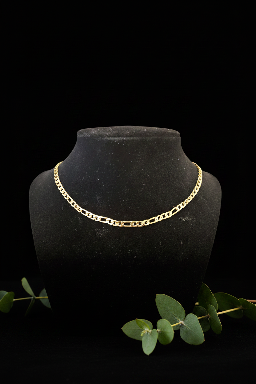 Figaro Chain — Bust