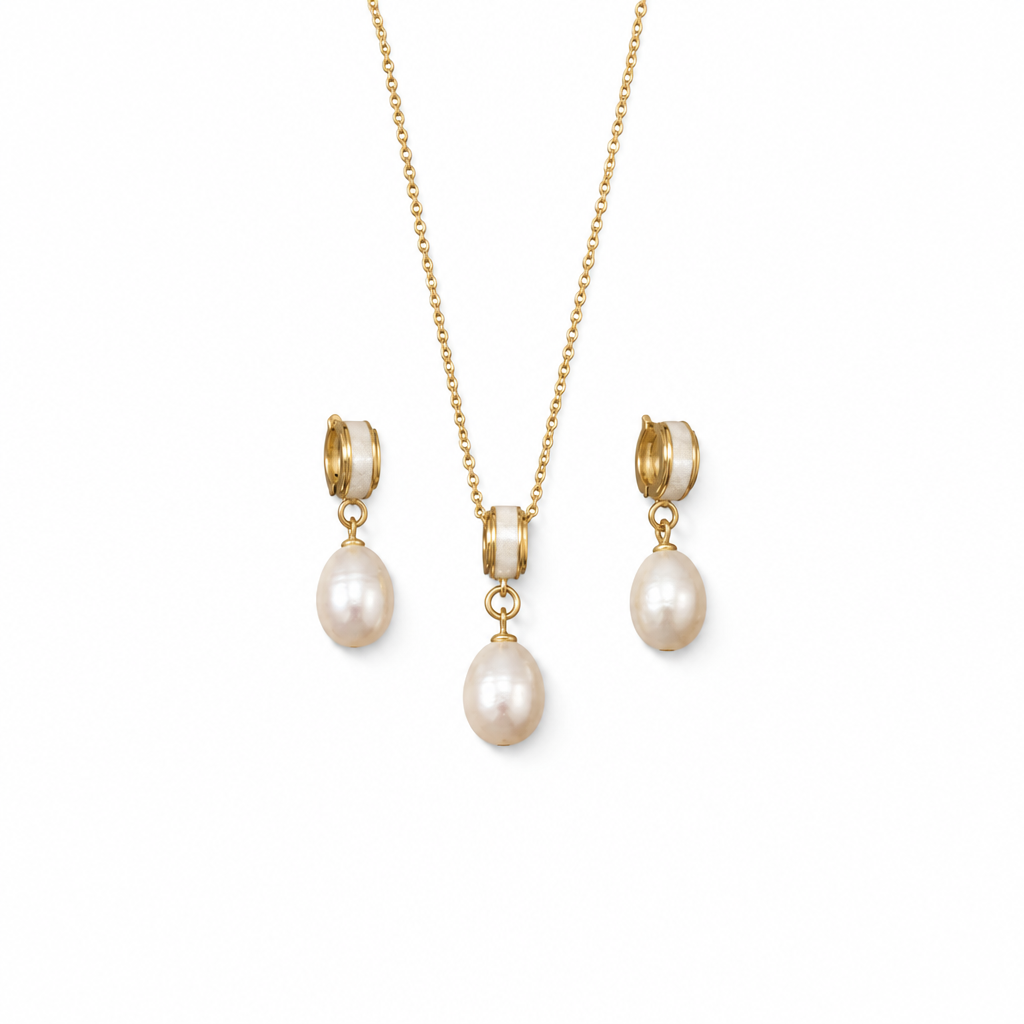 Freshwater pearl set on white, photo 1