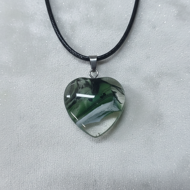 Green swirl heart