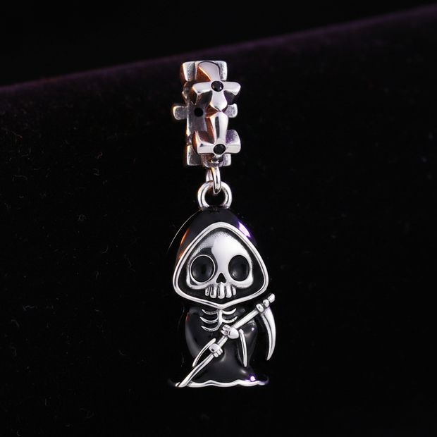 Grim Reaper Charm — Black Velvet Macro