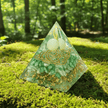 Handcrafted Green Aventurine Celtic Knot Crystal Stone Resin Pyramid - DP Online