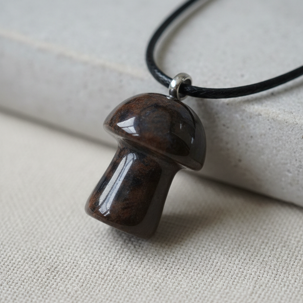 Middle Pendant - Side View