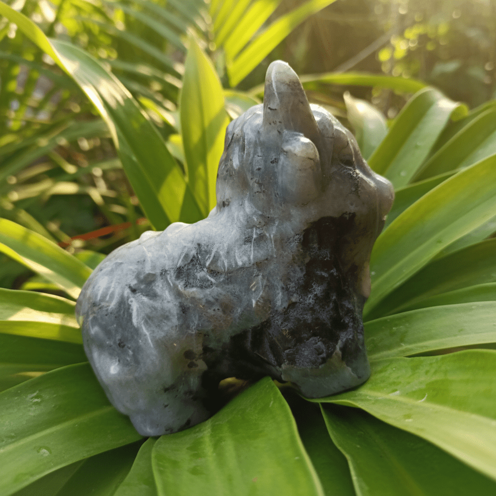 Natural Labradorite Highland Cow Crystal Stone Carving - DP Online