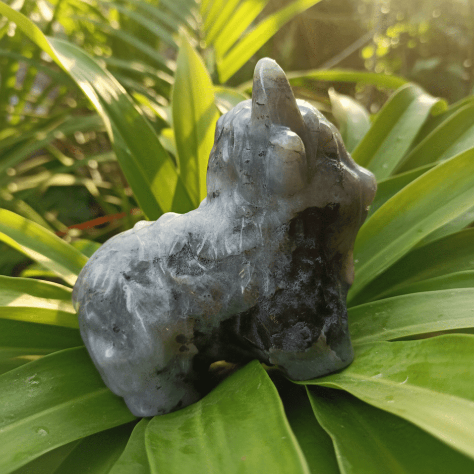 Natural Labradorite Highland Cow Crystal Stone Carving - DP Online