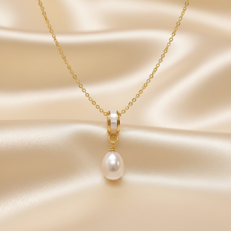 Pearl Necklace — Set Photo Reference on Champagne Silk