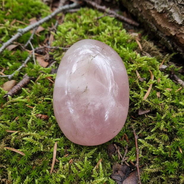 Rose Quartz Palm Stone - Image 2
