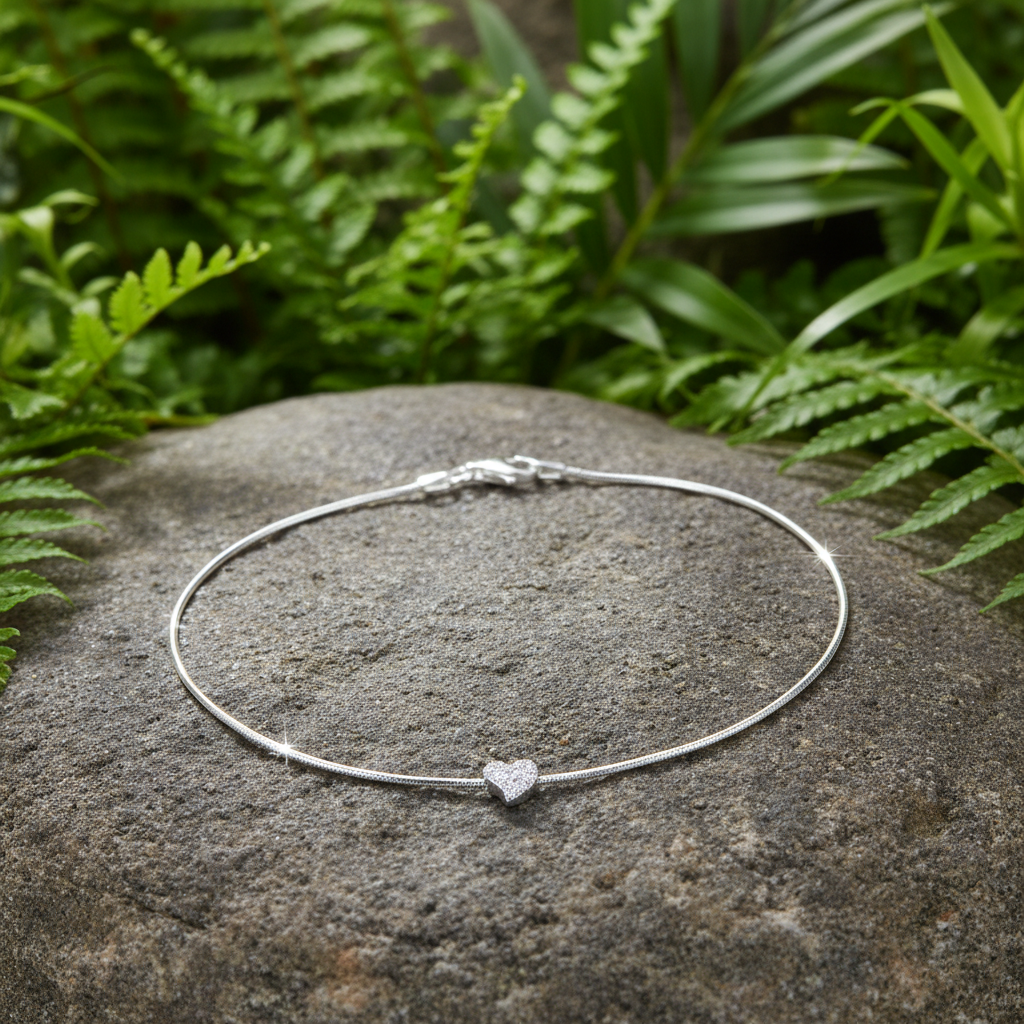 Silver heart anklet with balanced lighting and chain sparkle