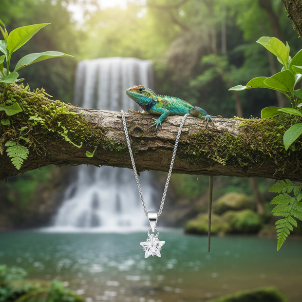 Star pendant with lizard facing camera