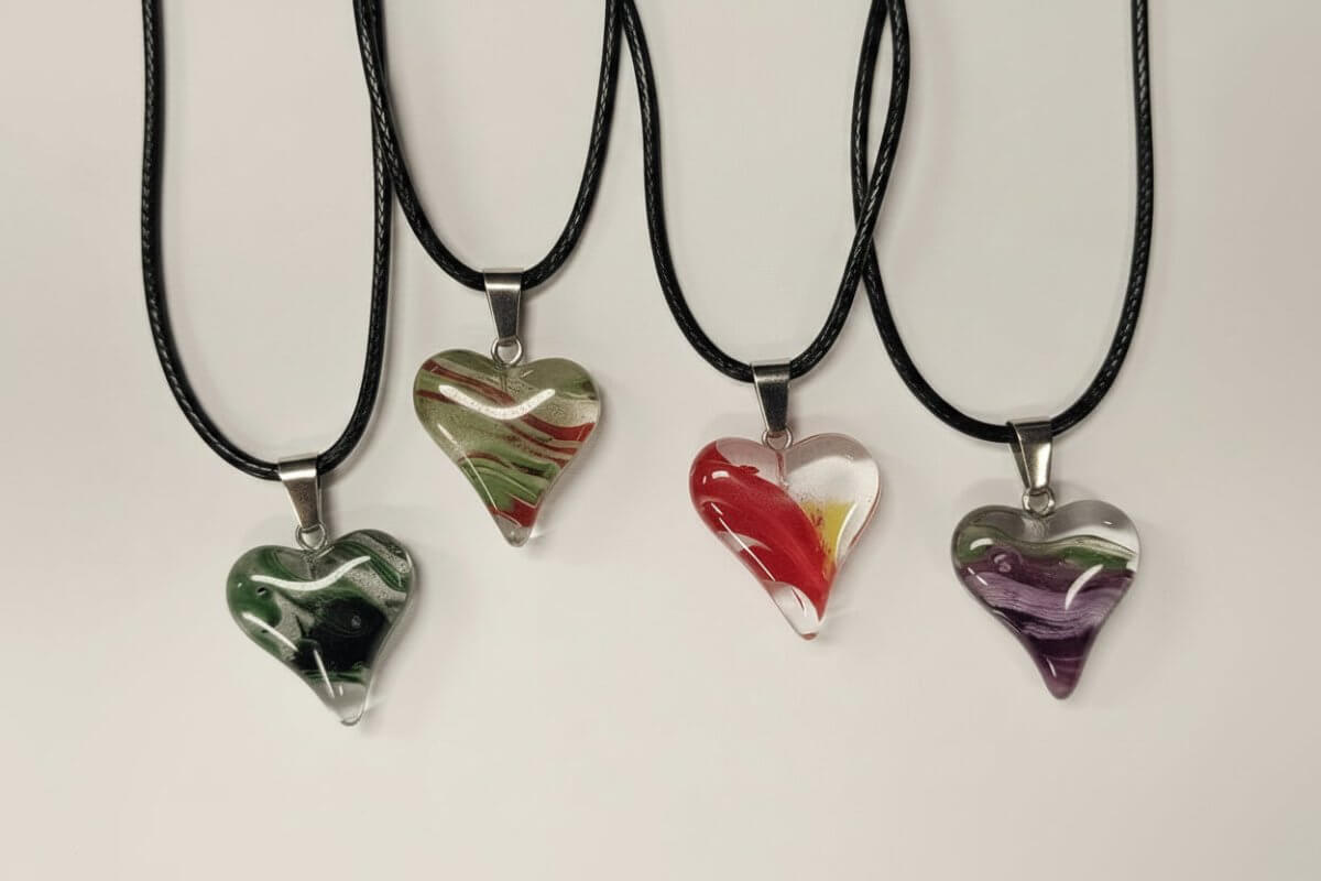 Swirly Glazed Heart Pendant Necklace - DP Online