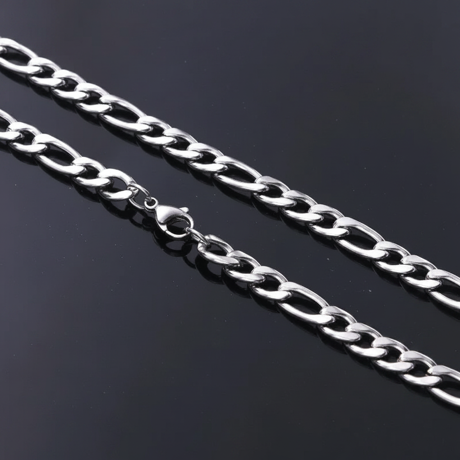 Wide Figaro Chain — V1 Clean