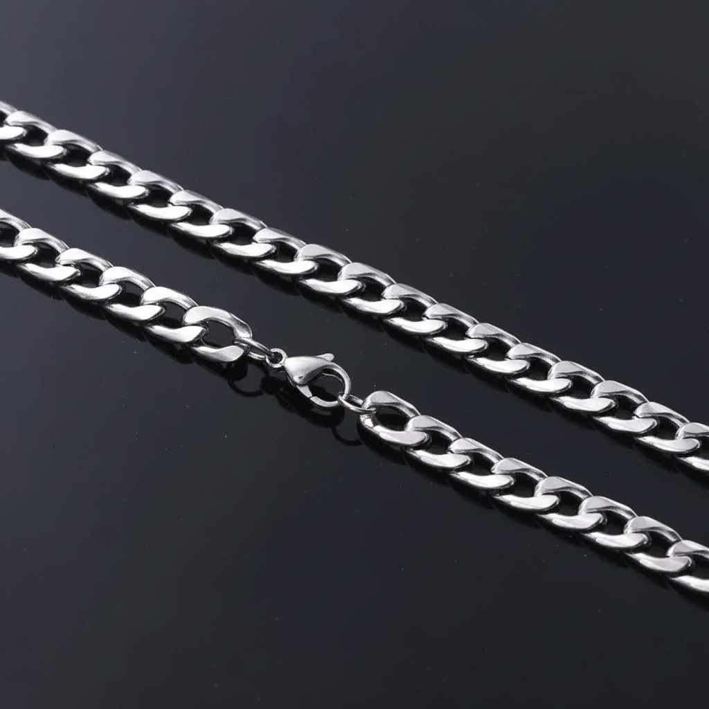 Wide Flat Curb Chain — V1 Clean